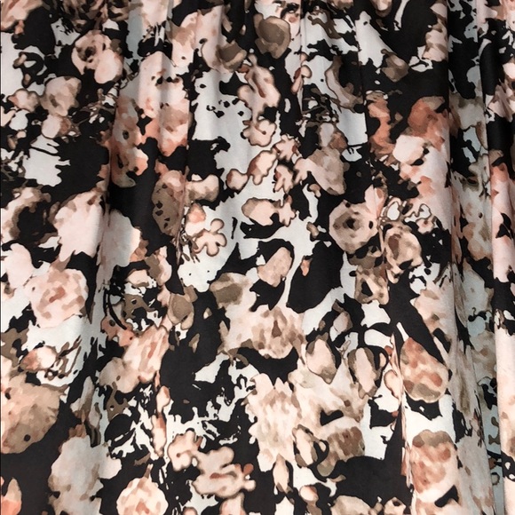 CJ Banks 18W satin skirt, pockets, lined, back zip - Picture 2 of 4